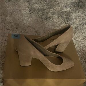 Bella Vita Beige Block Heel Pumps